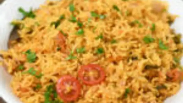 ருசியான தக்காளி புலாவ் இப்படி ஒரு தரம் மட்டும் செய்து பாருங்க! கொஞ்சம் கூட மிச்சம் வைக்காம சாப்பிட்டு முடிப்பார்கள்!