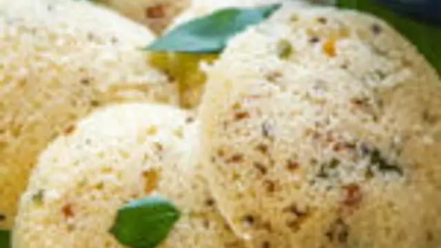 புதுவிதமான சுவையில் வாழைம்பழ இட்லி செய்வது எப்படி ?