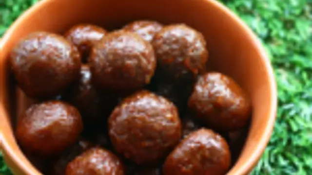 தித்திக்கும் சுவையில் கமர்கட் இப்படி செய்து பாருங்கள்!
