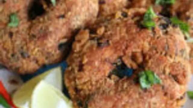 Non – Veg ல் வடை சாப்பிட நினைத்தால் ருசியான இறால் மசாலா வடை இப்படி செஞ்சி பாருங்கள்!