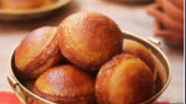சபரிமலை ஸ்பெஷல் நெய் அப்பம் இப்படி செஞ்சி பாருங்க!