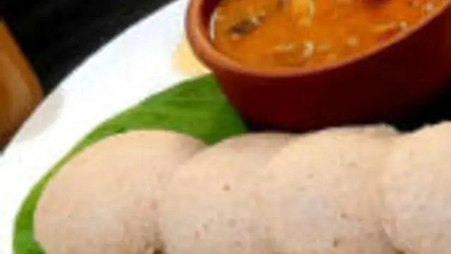 பெங்களூர் அவல் இட்லி இப்படி ஒருமுறை செய்து பாருங்க! குறைந்தது 10 இட்லி சாப்பிடுவாங்க!