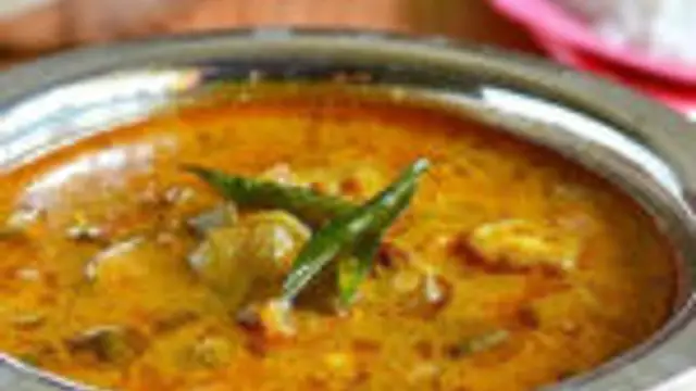 அசத்தலான ருசியில் வெண்டை கத்தரி புளிக்கறி இப்படி செய்து பாருங்க! இதன் ருசியே தனி ருசி தான்!!