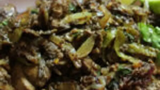 ருசியான குடைமிளகாய் ஈரல் பெப்பர் வறுவல் இப்படி செய்து பாருங்கள், வீட்டில் உள்ளவர்கள் மீண்டும் வேண்டும் என்று கேட்டு சாப்பிடுவார்கள்!