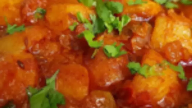 பொரித்த உருளை கிழங்கு கிரேவி செய்வது எப்படி ?