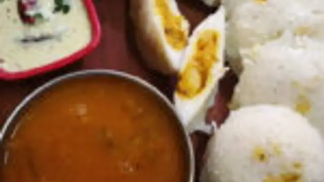 இனி வழக்கம் போல் இட்லி செய்யாமல் இப்படி ஸ்டஃப்டு இட்லி செய்து பாருங்க! ஒரு இட்லி கூட மிச்சம் வைக்காம சாப்பிடுவாங்க!