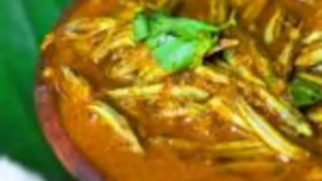 ஊர் மணக்கும் கிராமத்து அயிரை மீன் குழம்பு ஒரு தரம் இப்படி செஞ்சி பாருங்க!