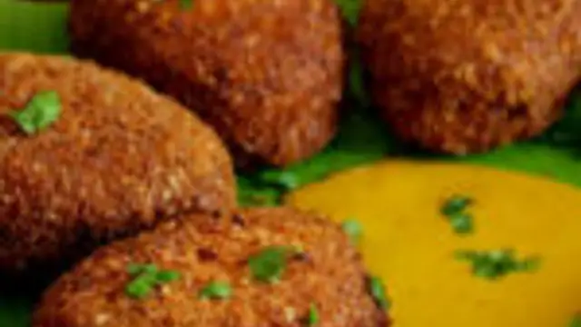 எவ்வளவு செய்தாலும் பத்தாது ருசியான கிரிஸ்பியான மட்டன் கட்லெட் இப்படி ட்ரை பண்ணி பாருங்க!