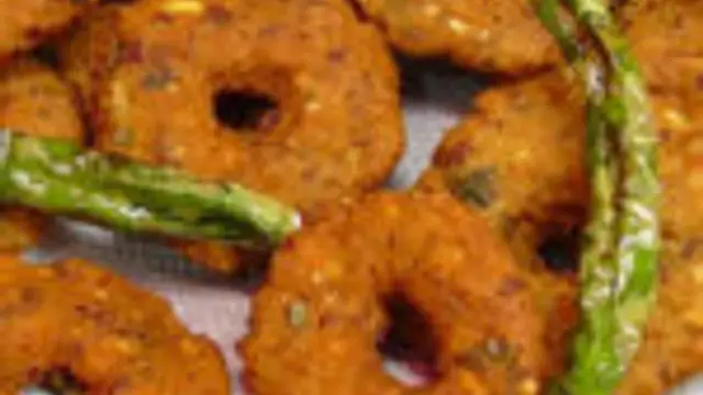 காலை டிபனுக்கு மொறு மொறுனு கடப்பா காராமணி வடை இப்படி ட்ரை பண்ணி பாருங்கள்!