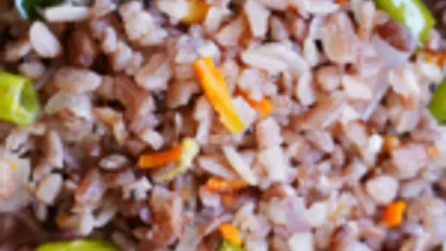 சுவையான சிவப்பு அரிசி அவல் உப்புமா செய்து எப்படி ?