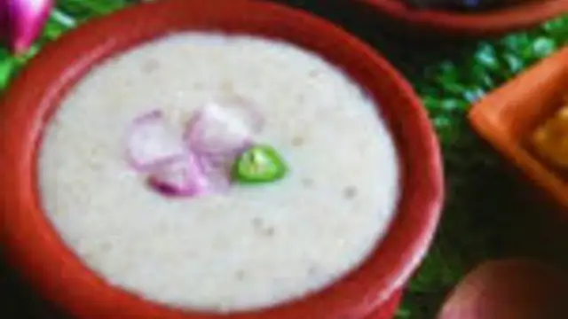 கோடை வெயிலை தணிக்க குளிர்ச்சியான, ருசியான கம்பங்கூழ் இப்படி செய்து பாருங்க!