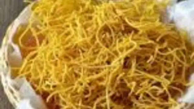 காரசாரமான சுவையில் சாத்தூர் ஓமப்பொடி இப்படி செஞ்சி பாருங்க!