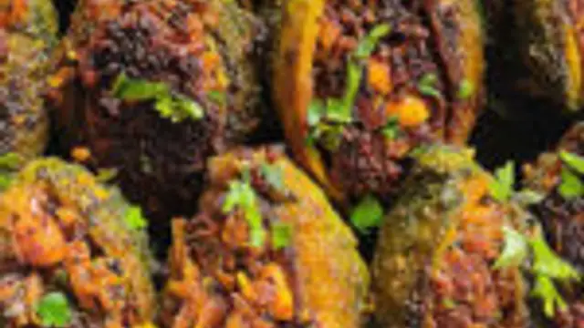 Stuffed Pakarkkai