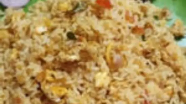 முட்டை சாதம் இந்த மாதிரி ஒரு தடவை சிம்பிளா செஞ்சு குழந்தைகளுக்கு லஞ்ச் கொடுத்து விடுங்க!!