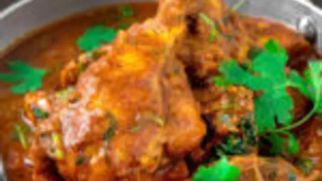 காரசாரமான பஞ்சாபி சிக்கன் குழம்பு செய்வது எப்படி ?