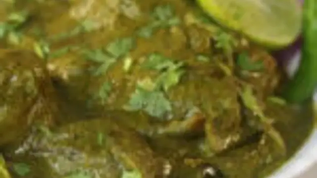 சிக்கன் வாங்கினால் அவசியம் மிஸ் பண்ணாம இப்படி ஹரியாலி சிக்கன் கிரேவி செஞ்சி பாருங்கள்!