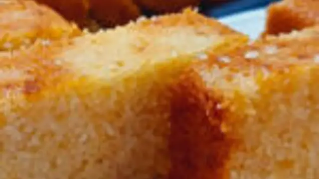 ரவை வைத்து சட்டுன்னு ஒரு கேக் மாலை வேளையில் குழந்தைகளுக்கு இப்படி ஒரு முறை செய்து கொடுங்கள்!!