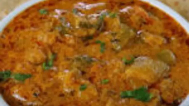 இனி பீர்க்கங்காய் வாங்கினால் மிஸ் பண்ணாம அவசியம் இப்படி குழம்பு செய்து பாருங்கள்!