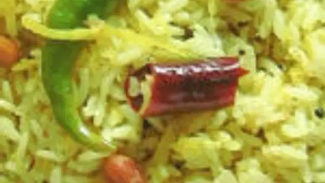 கோடைக்காலத்தில் கிடைக்கக்கூடிய மாங்காய் வைத்து தேங்காய் மாங்காய் சாதம் இப்படி ஒரு முறை செய்து பாருங்கள் அசத்தலாக இருக்கும்!!