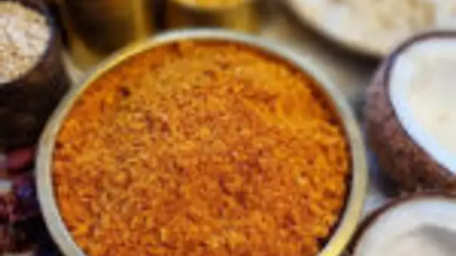 இனிமேல் தோசைக்கு சட்னி அரைக்காமல் இந்த மாதிரி தேங்காய் பூண்டு பொடி செஞ்சு பாருங்க!!