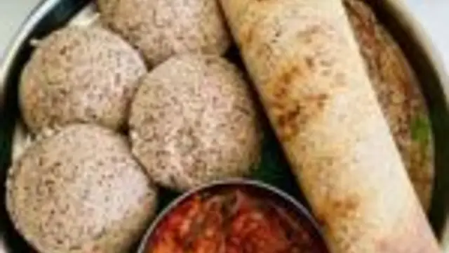 ருசியான தினை தோசை இப்படி செய்து பாருங்க! 2 தோசை அதிகமாவே சாப்பிடுவாங்க!