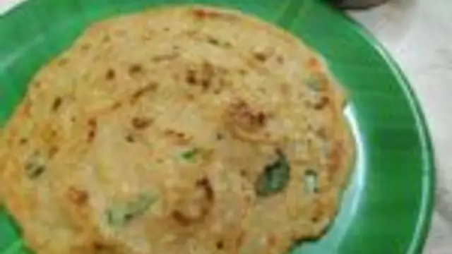 காலை உணவுக்கு ருசியான மரவள்ளி அடை இப்படி செய்து பாருங்க! அசத்தலான சுவையில் இருக்கும்!