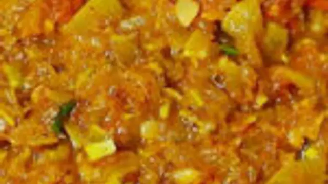 பாரம்பரிய முறையில் இனிப்பும், புளிப்புமாக இருக்கும் சுரைக்காய் தொக்கு இப்படி செஞ்சா அருமையாக இருக்குமே!