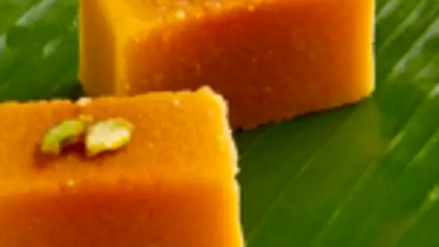 வாயில் வைத்த உடன் கரையும் நெய் மைசூர் பாக் இப்படி செய்து பாருங்க!