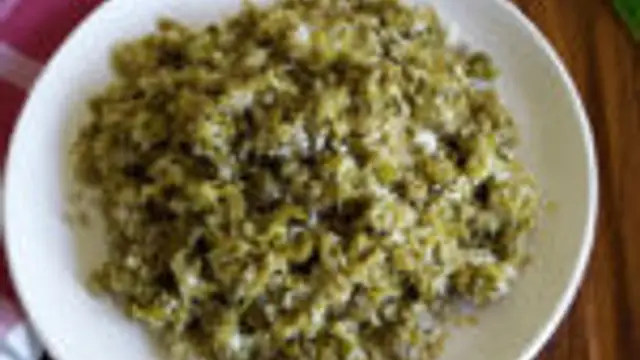 மாதம் ஒரு முறையாது ஹெல்தியான அகத்தி பூ பொரியல் இப்படி வீட்டில் செய்து பாருங்கள்!