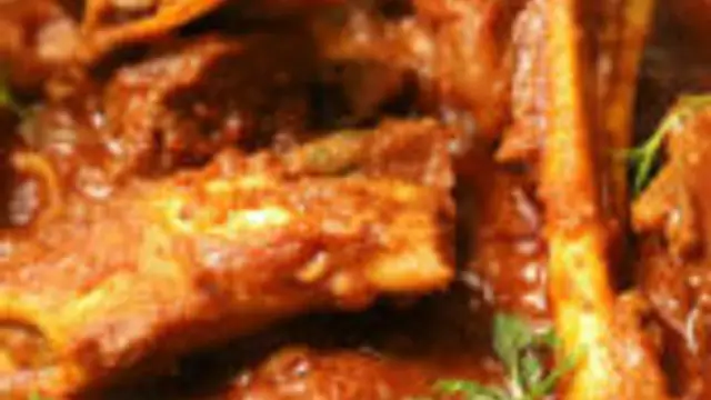 காரசாரமான ருசியில் ஆந்திரா ஸ்டைல் மட்டன் குழம்பு இப்படி ஒரு தரம் வீட்டில் ட்ரை பண்ணி பாருங்க!
