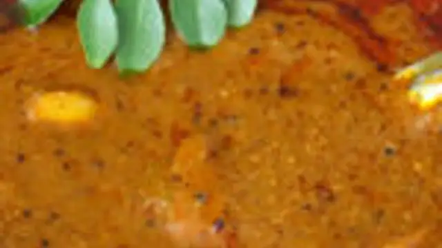அரச்சு விட்ட குழம்பு இந்த மாதிரி இட்லி தோசைக்கு செய்து பாருங்கள் கண்டிப்பாக ரொம்ப பிடிக்கும்!!