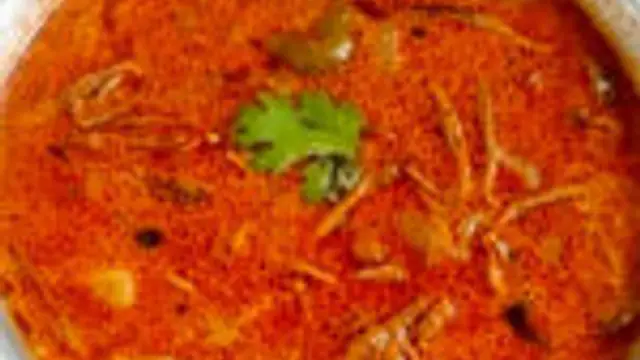 காரசாரமான வாழைப்பூ குழம்பு செய்வது எப்படி ?