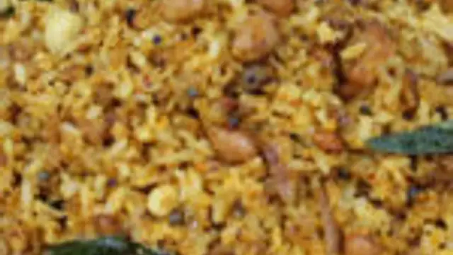 இதுவரை வாழைக்காய் வைத்து எத்தனையோ ரெசிபி செய்திருப்பீர்கள்! ஒரு முறை இந்த வாழைக்காய் சாதத்தையும் செய்து பாருங்கள்!!