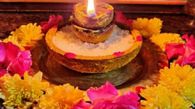 நிஜமாகவே உங்கள் வீட்டில் பண மழை பெய்ய வேண்டுமா ?இந்த ஒரே ஒரு பொருள் வீட்டில் இருந்தால் போதும்!
