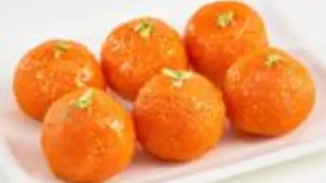 தேவாமிர்தம் போல் லட்டு செய்வது எப்படி ?