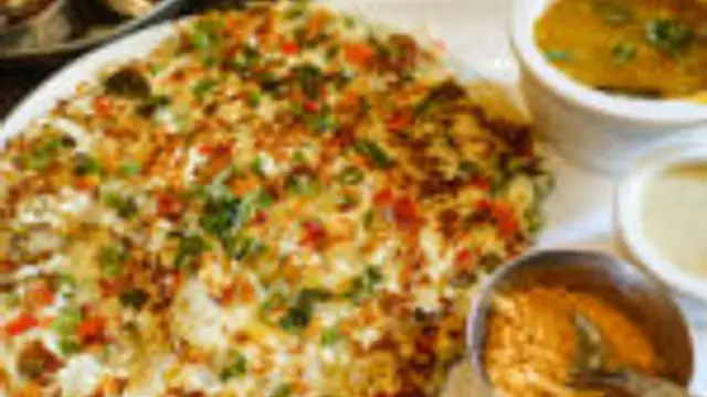 பிரெட் துண்டுகளை வைத்து வீடே கமகமக்கும் தோசை சூடுவது எப்படி ?