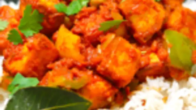 ஸ்டார் ஹோட்டல் சுவையில் பன்னீர் சில்லி செய்வது எப்படி ?