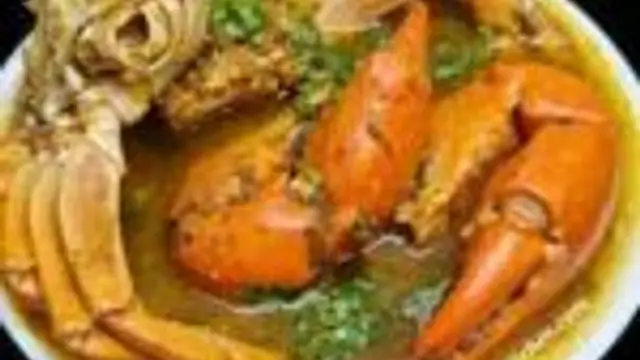 காரசாரமான ருசியில் நண்டு ரசம் இப்படி செய்து பாருங்க! சூப் போல குடிக்கவும் செய்யலாம்!!