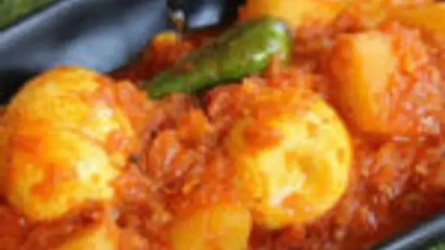 உருளைக்கிழங்கு வைத்து சுவையான உருளைக்கிழங்கு முட்டை மசாலா சப்பாத்தி, பூரிக்கு தொட்டுக்க இப்படி ஒரு முறை செய்து பாருங்கள்!!
