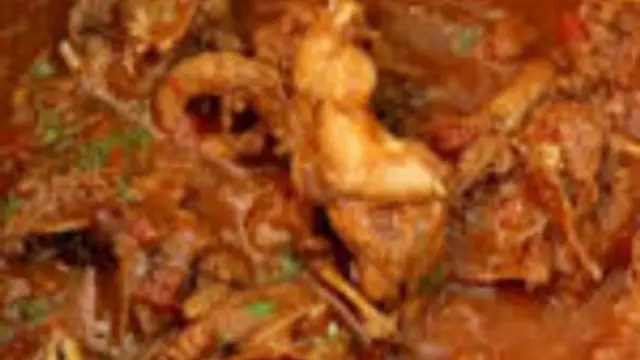 வீட்டில் அனைவரும் ஆச்சர்யபடும் வகையில் காடை குழம்பு இப்படி செஞ்சி கொடுங்க! அப்புறம் பாராட்டு மழை தான்!