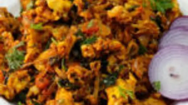 காரசாரமான ருசியில் பாகற்காய் முட்டை புர்ஜி ஒரு முறை மட்டும் இப்படி செய்து பாருங்க அட்டகாசமான ருசியில் இருக்கும்!