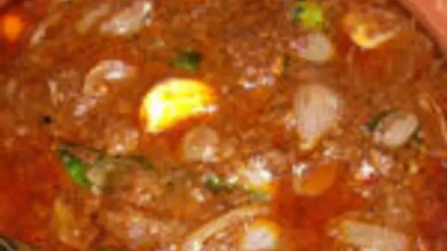 Kerala Ulli Theeyal