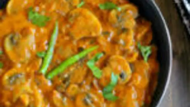 சப்பாத்தி மற்றும் பூரியுடன் சேர்த்து சாப்பிட சுவையான மஷ்ரூம் பட்டர் மசாலா இப்படி ஒரு முறை செய்து பாருங்கள்!!