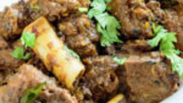 காரசாரமான சுவையில் மட்டன் மிளகு வறுவல் செய்வது எப்படி ?