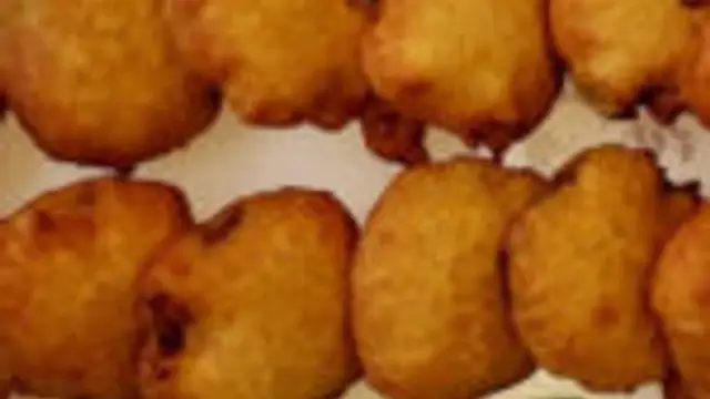 சுடச்சுட வெள்ளரிக்காய் பஜ்ஜி மாலை வேளையில் உங்கள் வீட்டில் உள்ளவர்களுக்கு இப்படி செய்து கொடுங்கள்!!