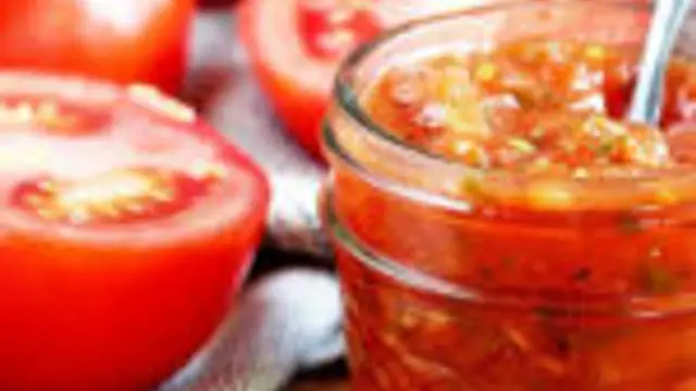 தக்காளி ஜாம் ரெசிபி ஒரு தடவ உங்க வீட்ல செஞ்சு அசத்துங்க!