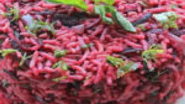 குழந்தைகள் விரும்பி சாப்பிடும் பீட்ரூட் சாதம் செய்வது எப்படி ?