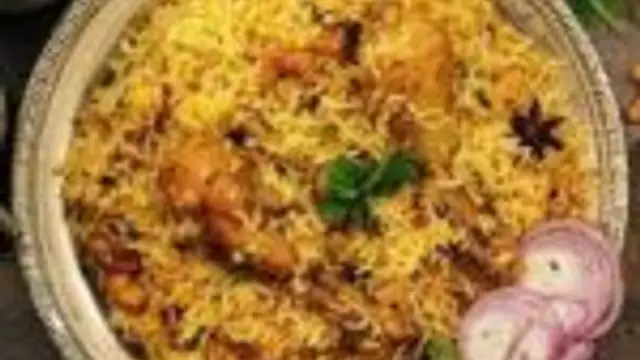சுட சுட நாட்டுக்கோழி பிரியாணி இனி இப்படி செய்யுங்க!