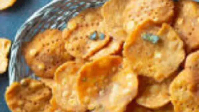 மொறு மொறுப்பான மசாலா தட்டை செய்வது எப்படி ?