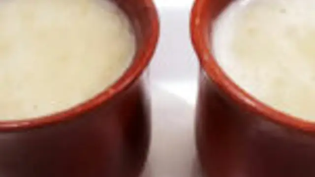 மூட்டு வலி வந்தா இந்த உளுந்து பால் செஞ்சு குடிங்க மூட்டு வலி பறந்து போயிடும்!
